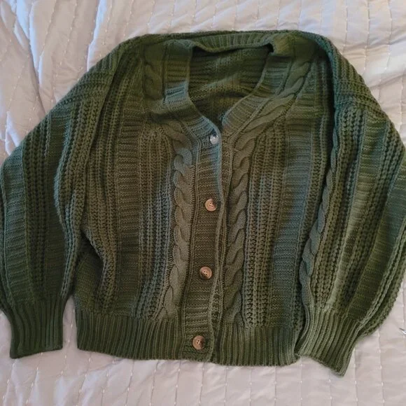 Green Cardigan with Buttons - Picture 2 of 3